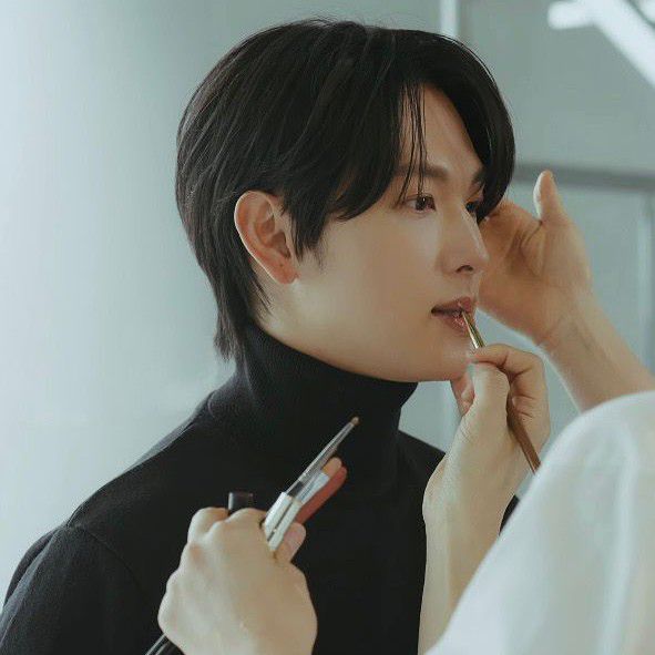 Recent activity shot of Yim Siwan