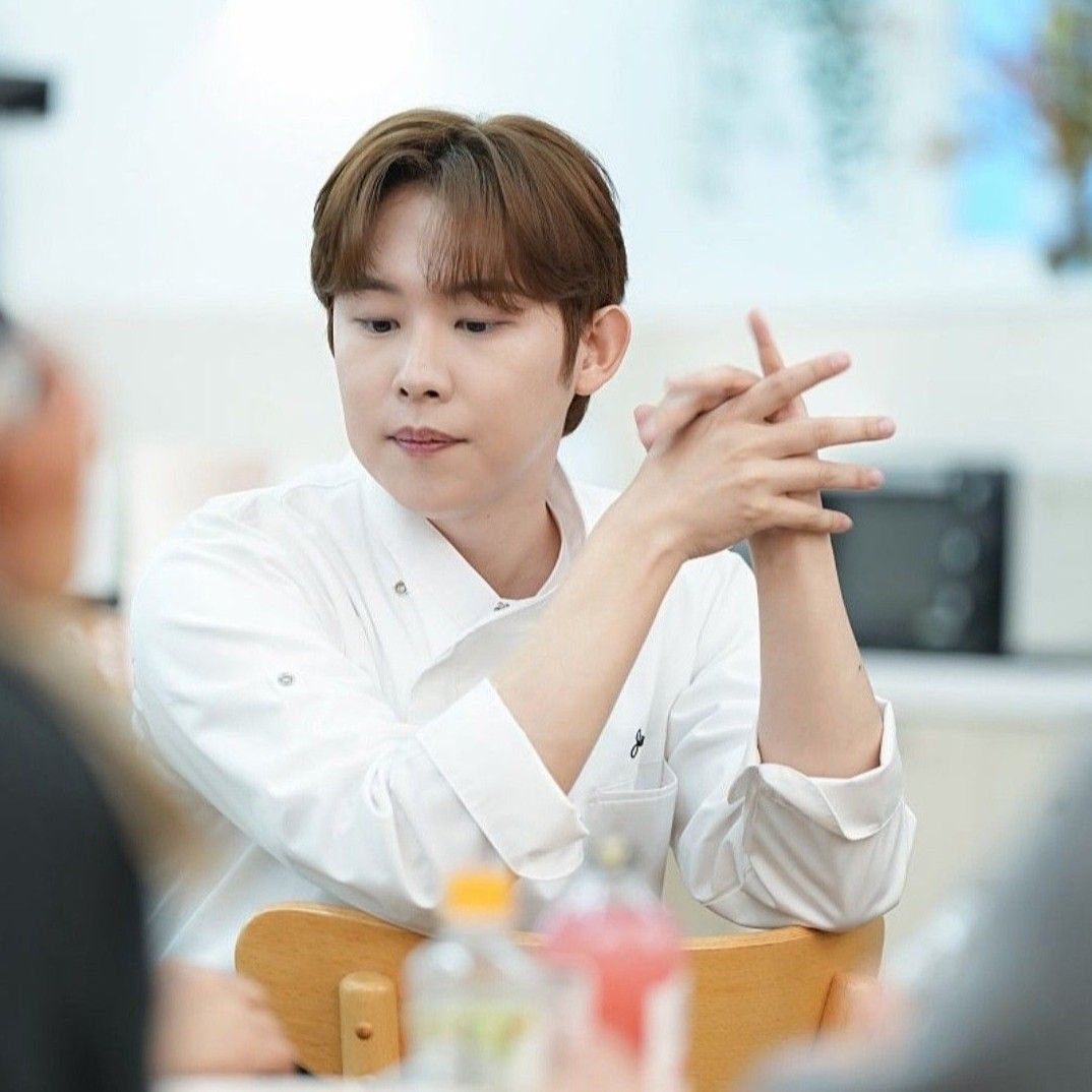 Behind-the-scenes cut of Jinuk