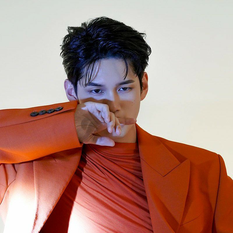 Recent activity shot of Ong Seongwu