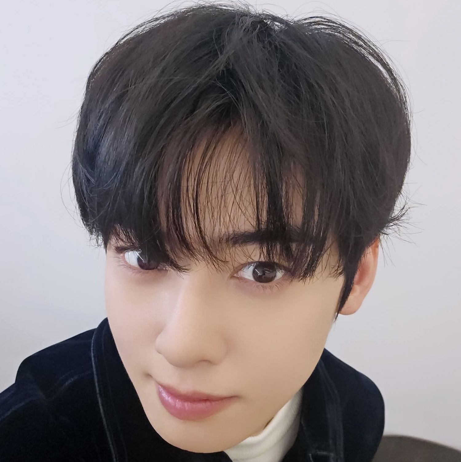 Behind-the-scenes cut of Cha Eunwoo