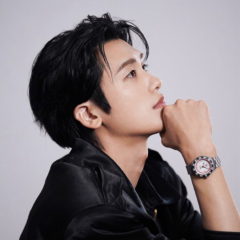 Latest photo of Park Hyungsik