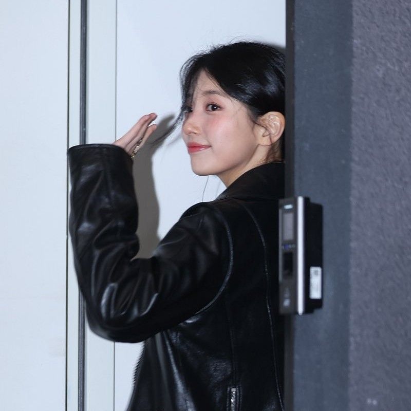 Behind-the-scenes cut of Bae Suzy