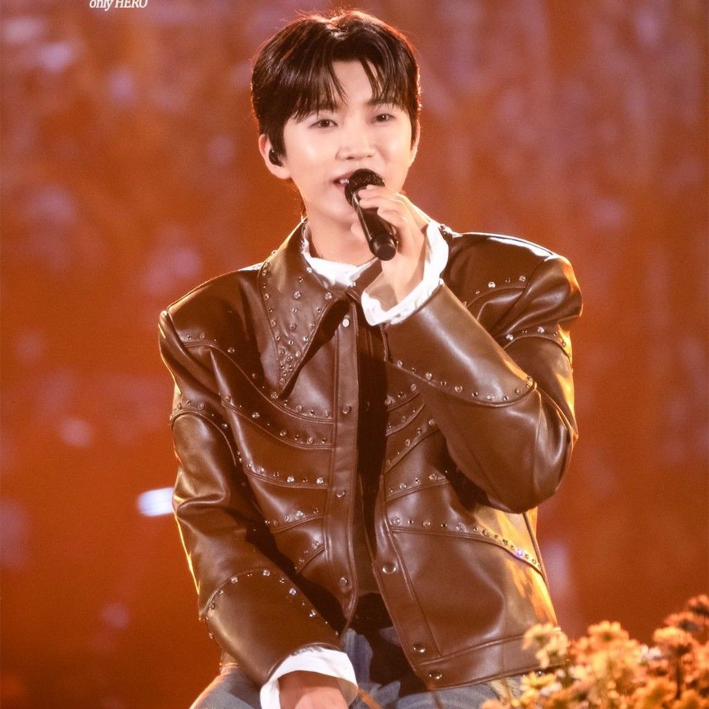 Cuplikan di balik layar dari Lim Youngwoong