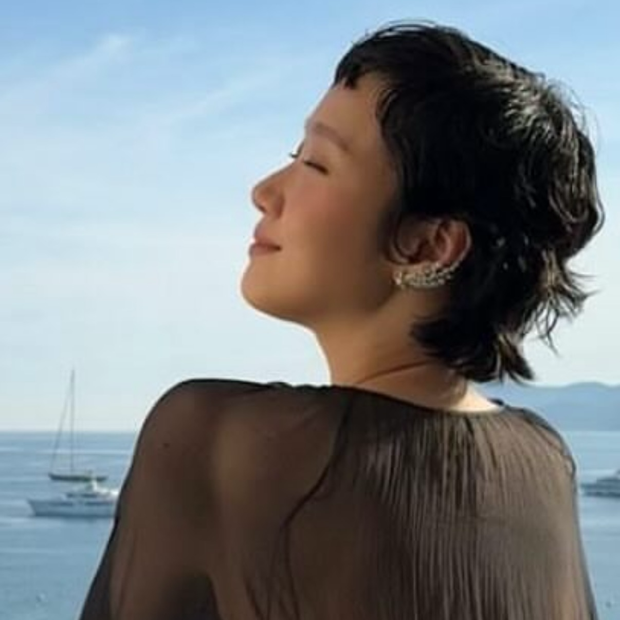 Behind-the-scenes cut of Kim Goeun