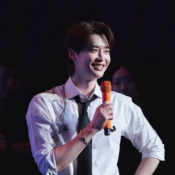 Latest photo of Lee Jongsuk
