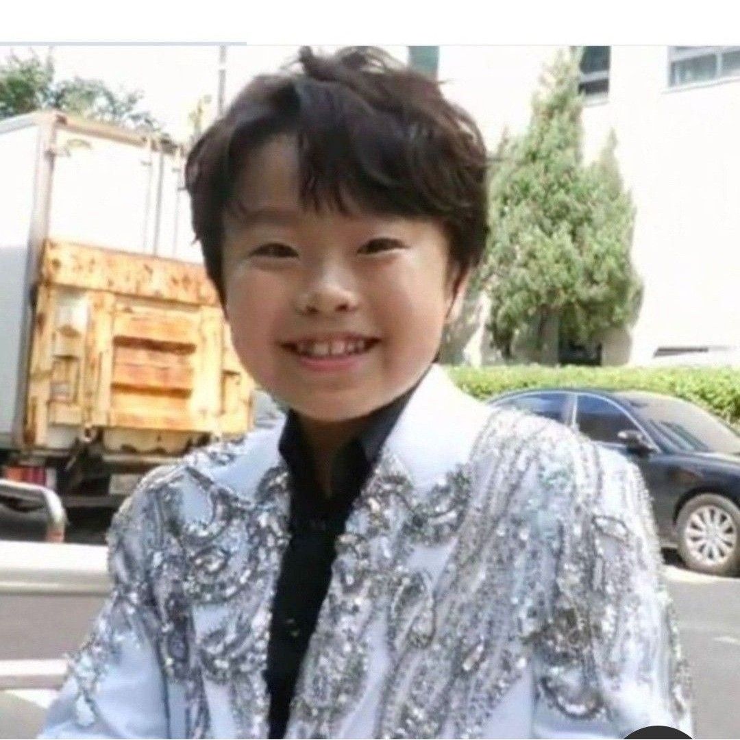 Latest photo of Hwang Minho