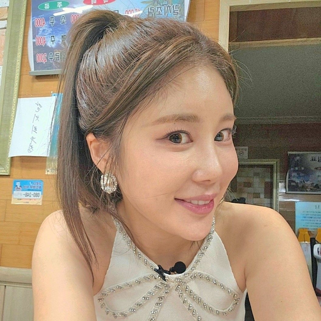 A moment captured by a fan of Kim Soyou