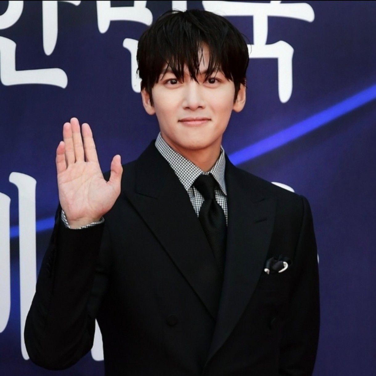 チ・チャンウクのビハインドカット