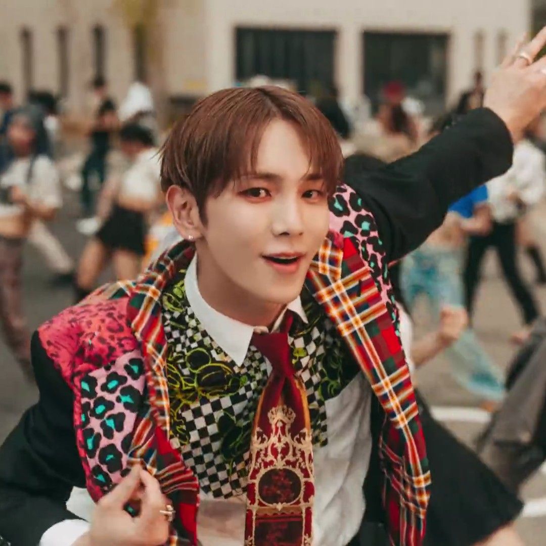 A moment captured by a fan of Key