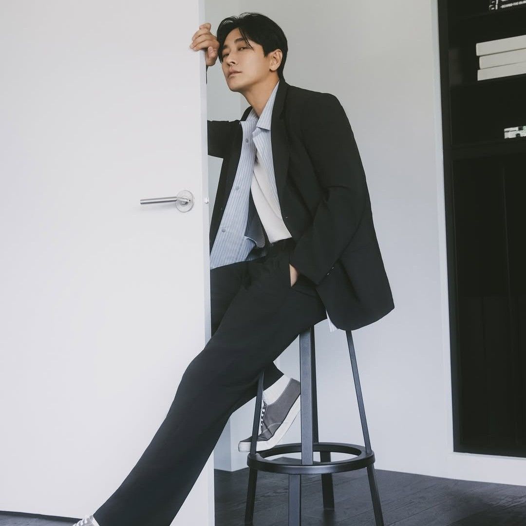 Recent activity shot of Joo Jihoon