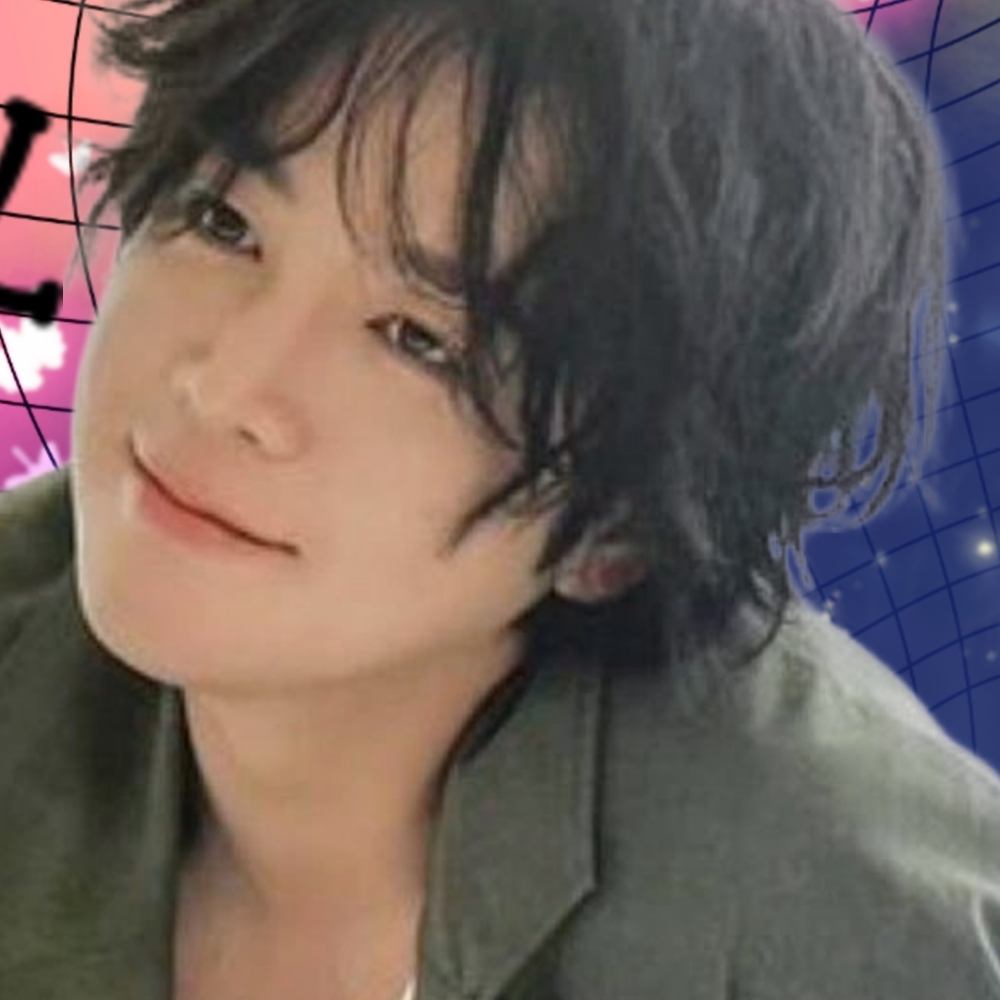 A moment captured by a fan of Jang Geunsuk