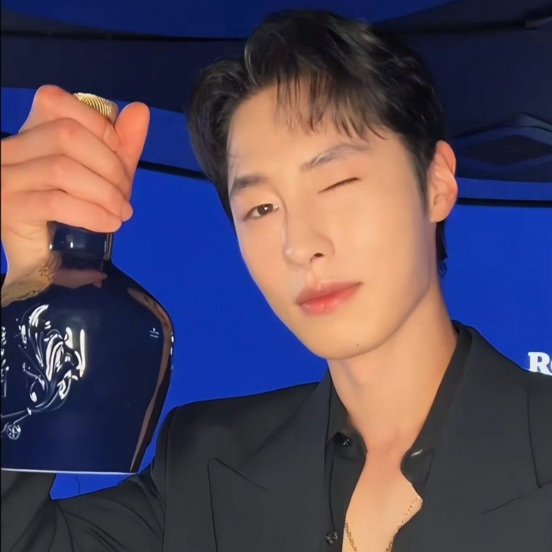 Latest photo of Lee Jaewook