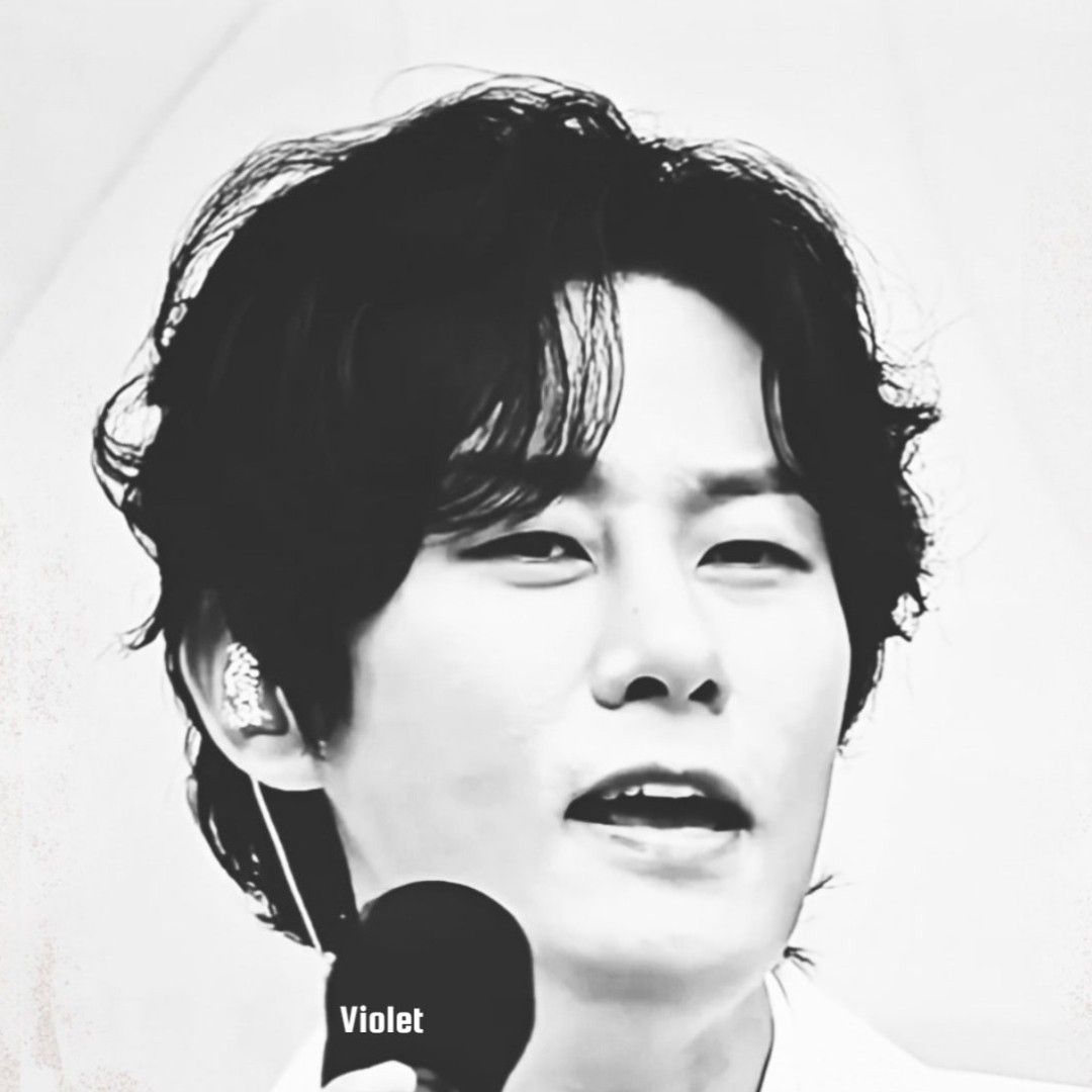 Kang Moonkyung的最新照片