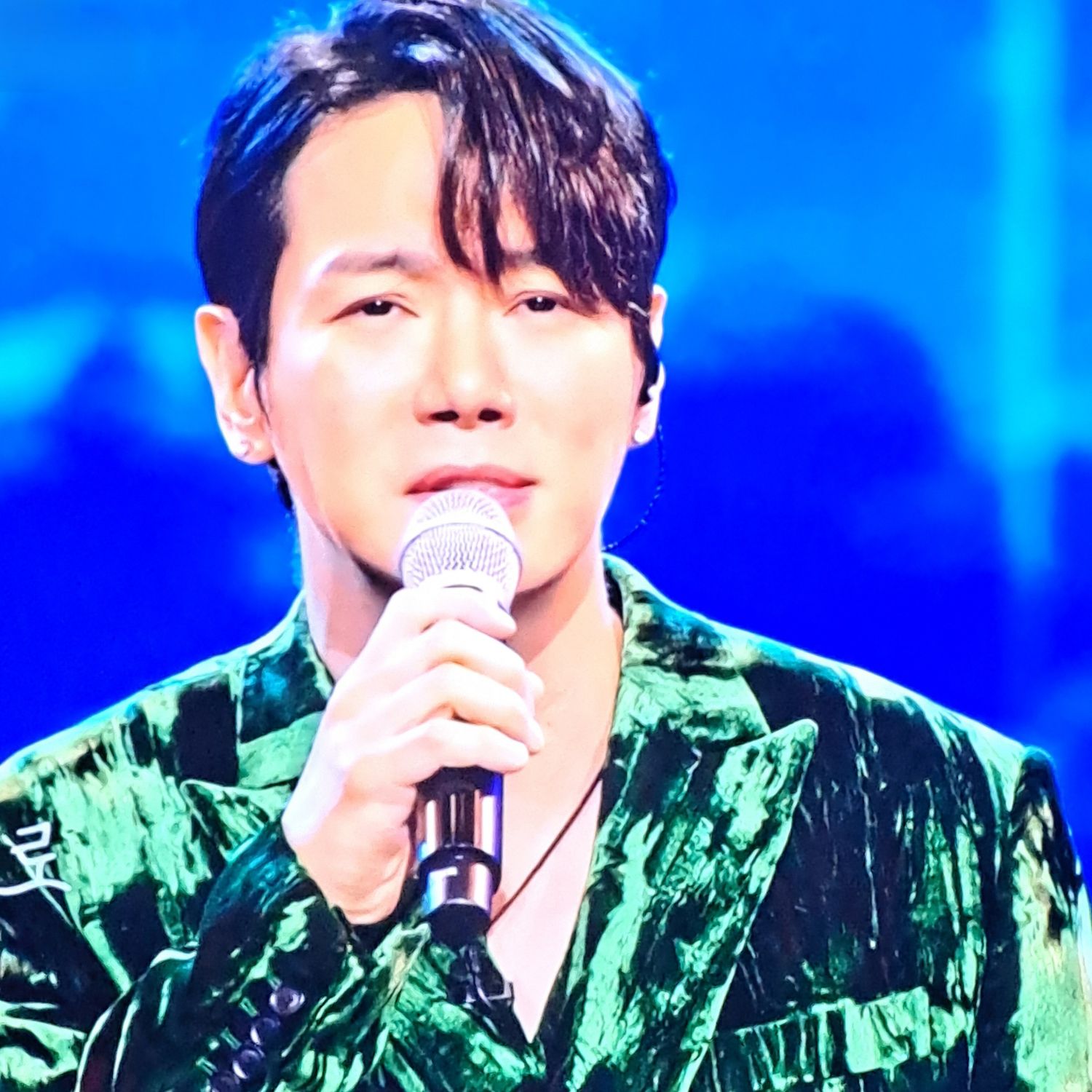 Recent activity shot of Hwanhee
