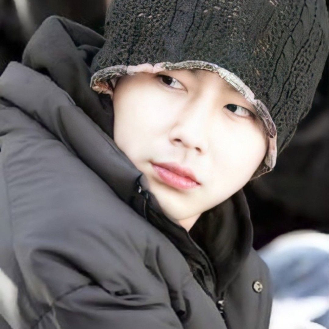 Latest photo of Jo Insung