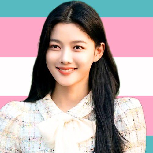 Behind-the-scenes cut of Kim Youjung