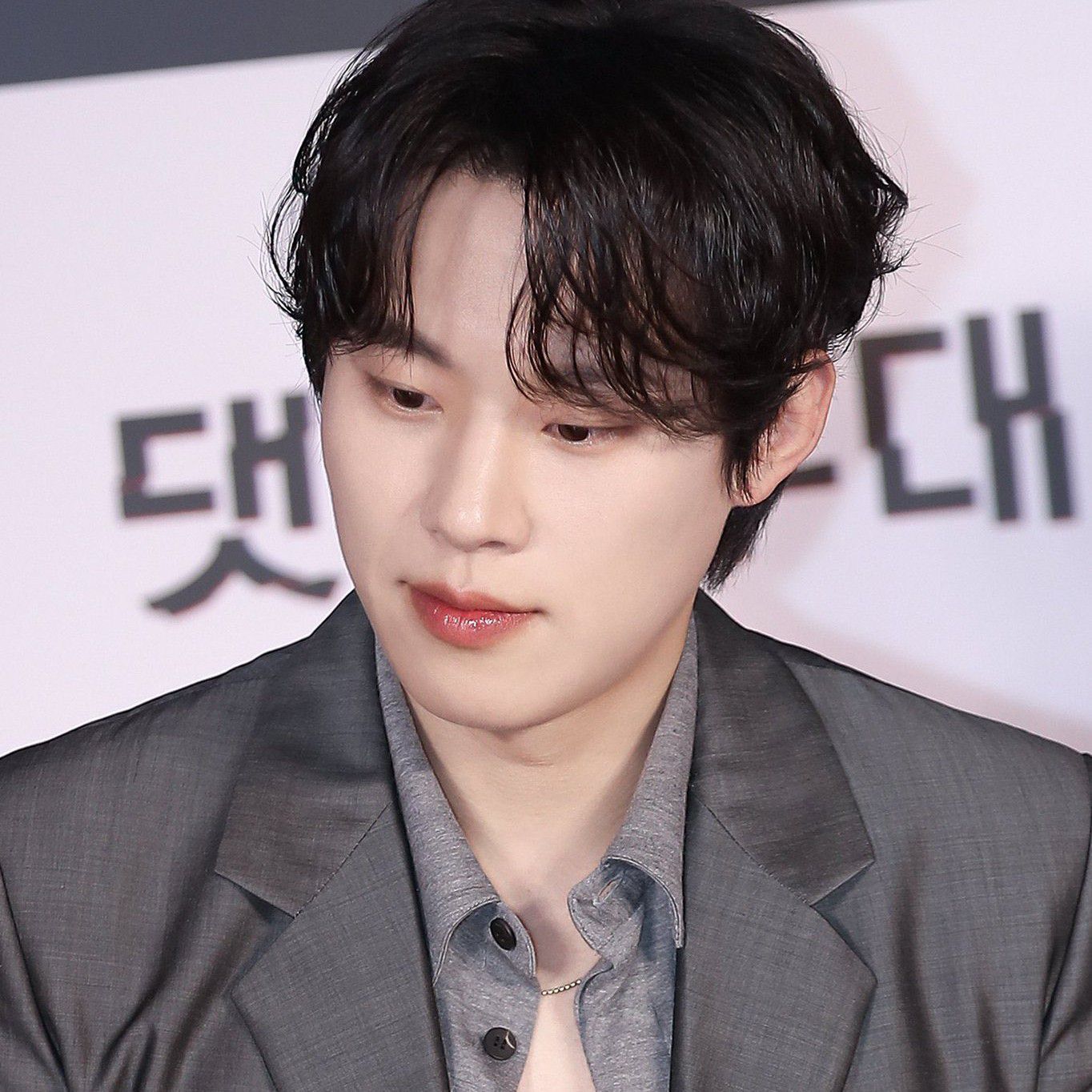 Behind-the-scenes cut of Kim Sungcheol