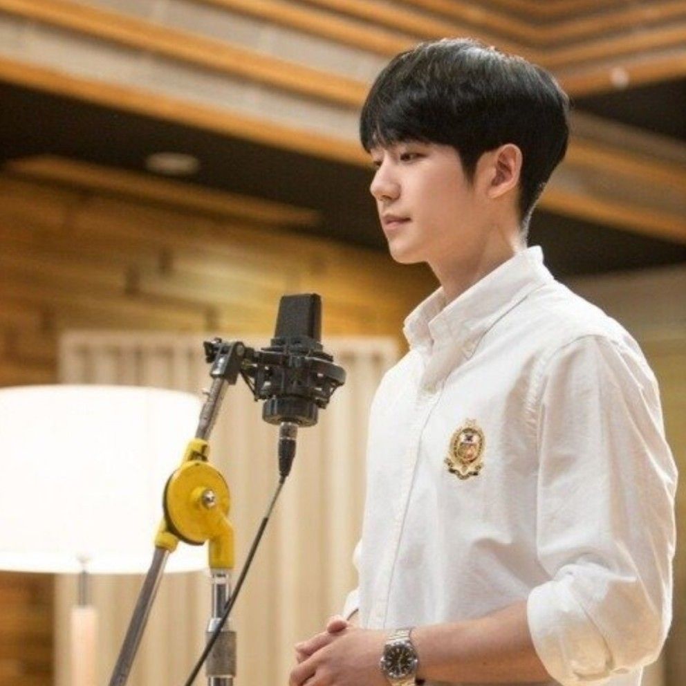 Latest photo of Jung Haein