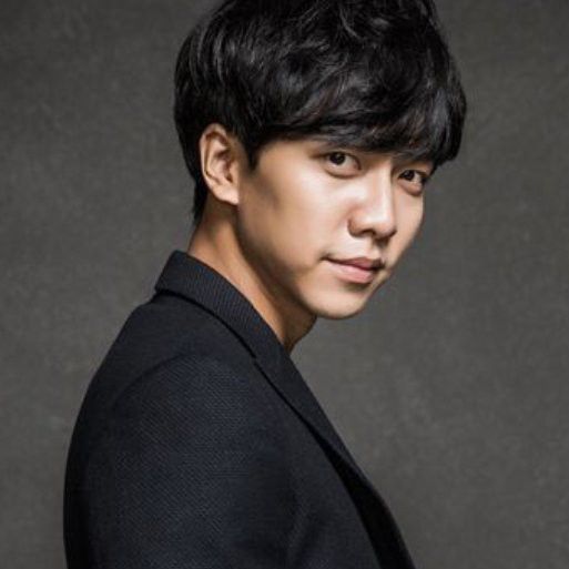Recent activity shot of Lee Seunggi