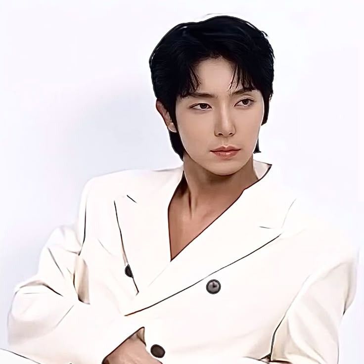 Foto terbaru dari Lee Joongi