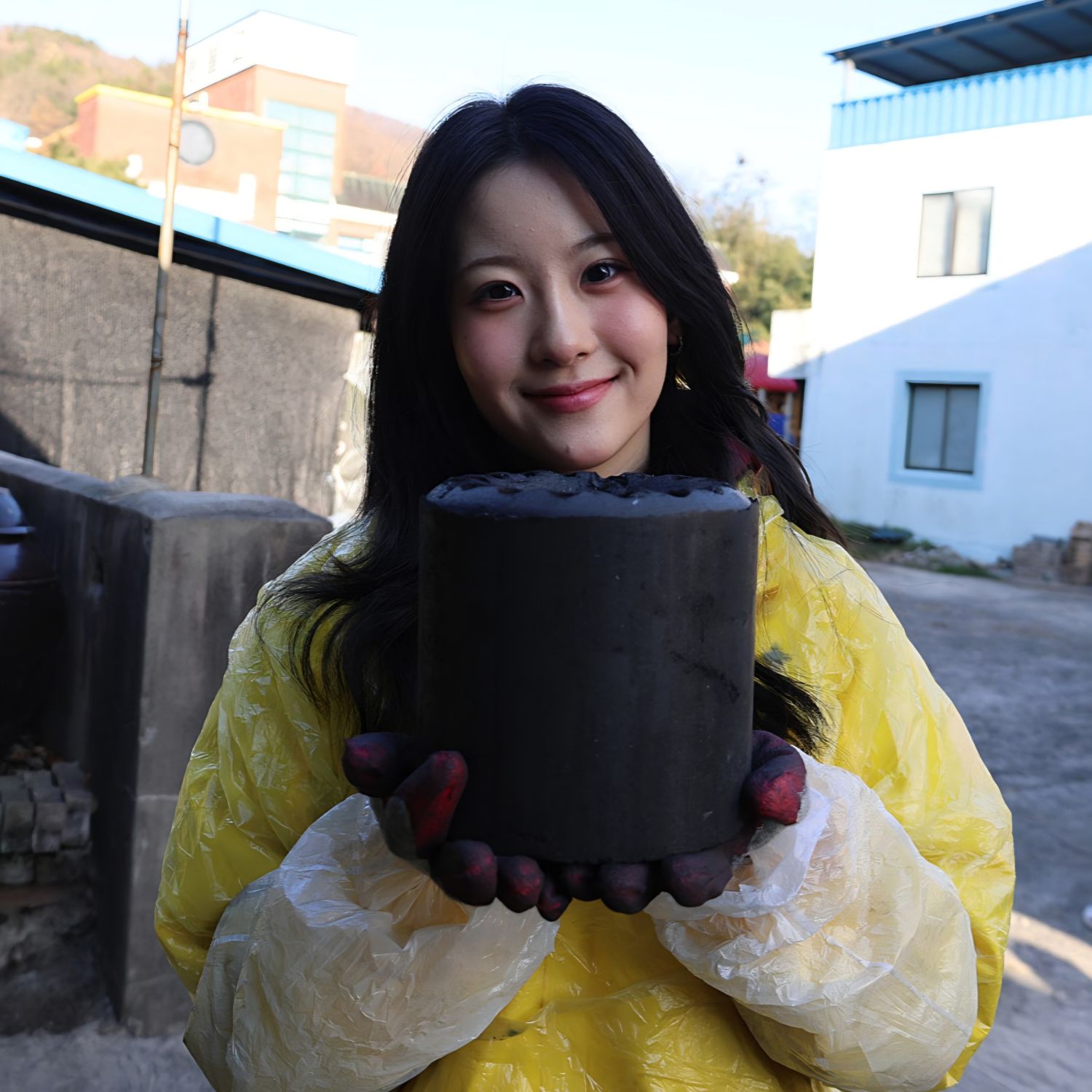 Recent activity shot of Oh Yujin