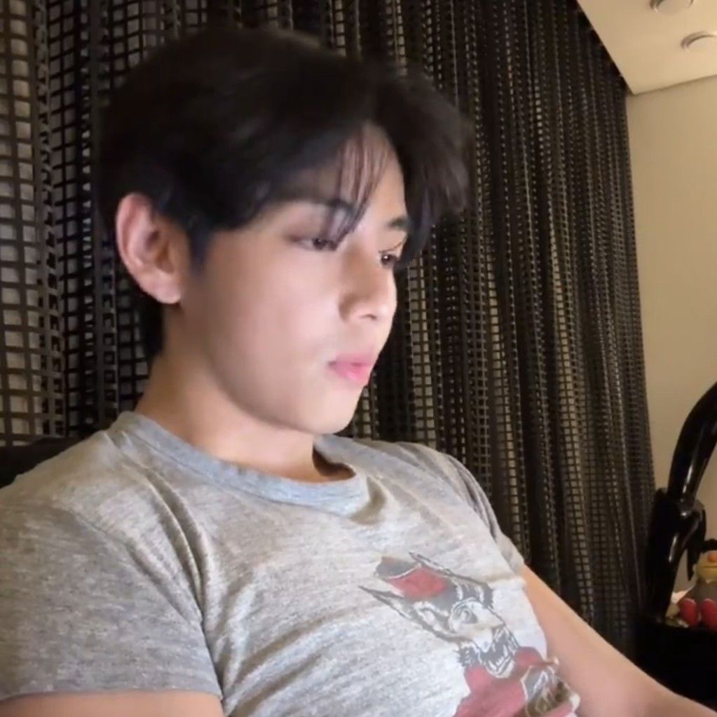 Behind-the-scenes cut of Kim Taehyung (V)