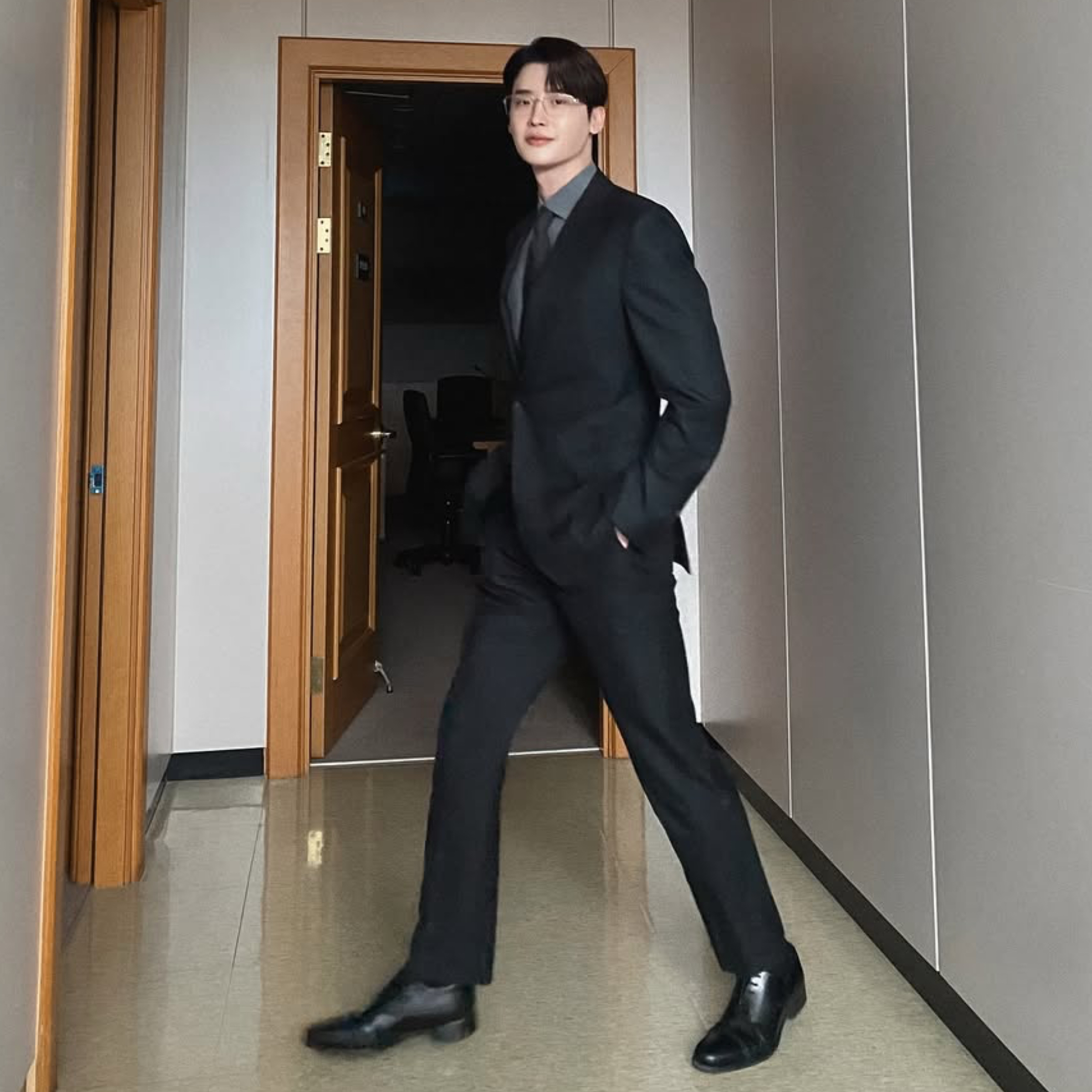 Latest photo of Lee Jongsuk