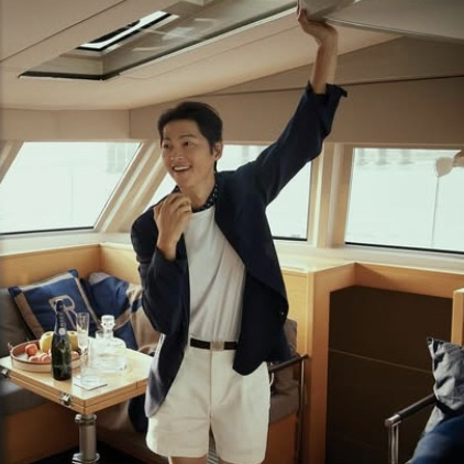 Latest photo of Song Joongki