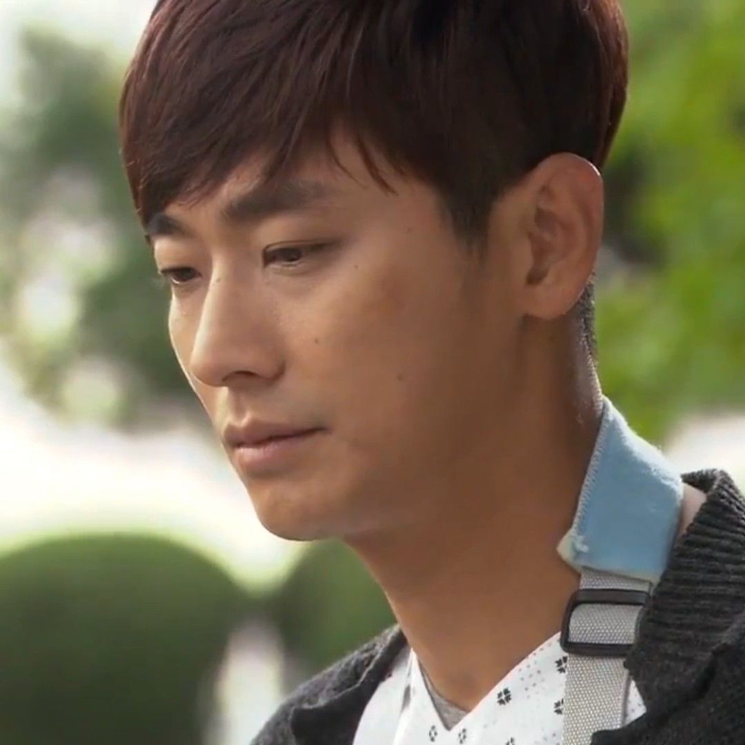 Recent activity shot of Joo Jihoon