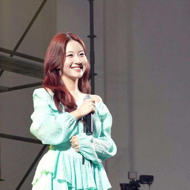 Latest photo of Oh Yujin