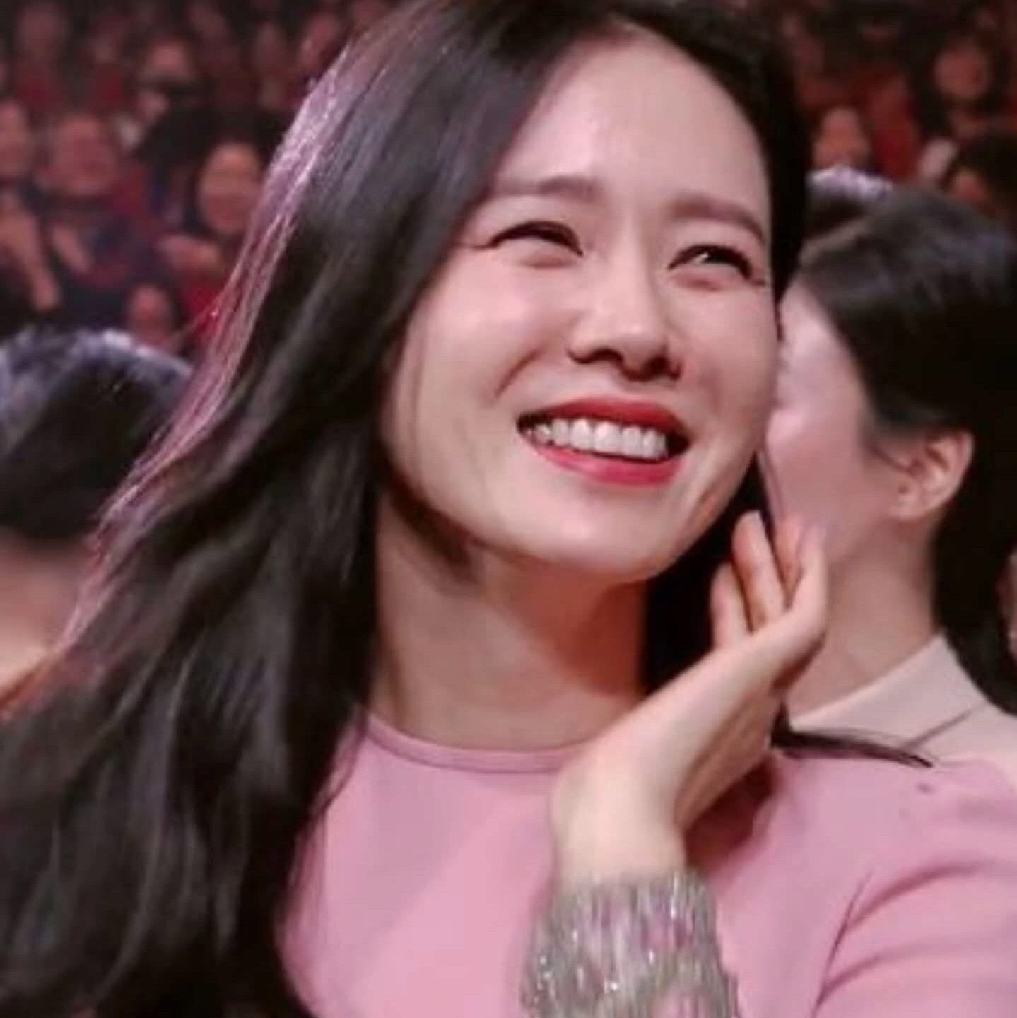 Behind-the-scenes cut of Son Yejin
