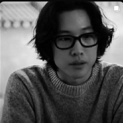 A moment captured by a fan of Lee Jongwon