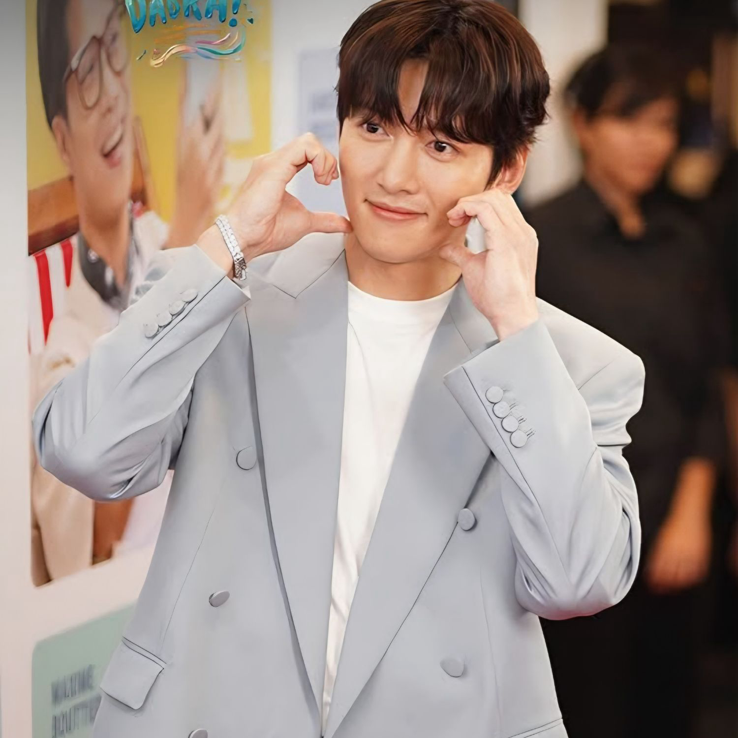 チ・チャンウクのビハインドカット