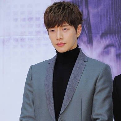 Recent activity shot of Park Haejin