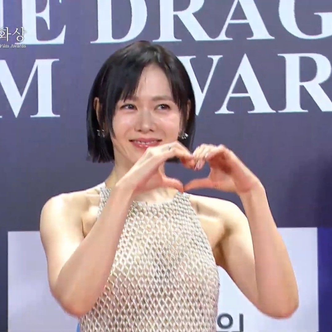 Cuplikan di balik layar dari Son Yejin