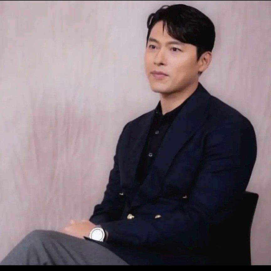 Latest photo of Hyun Bin