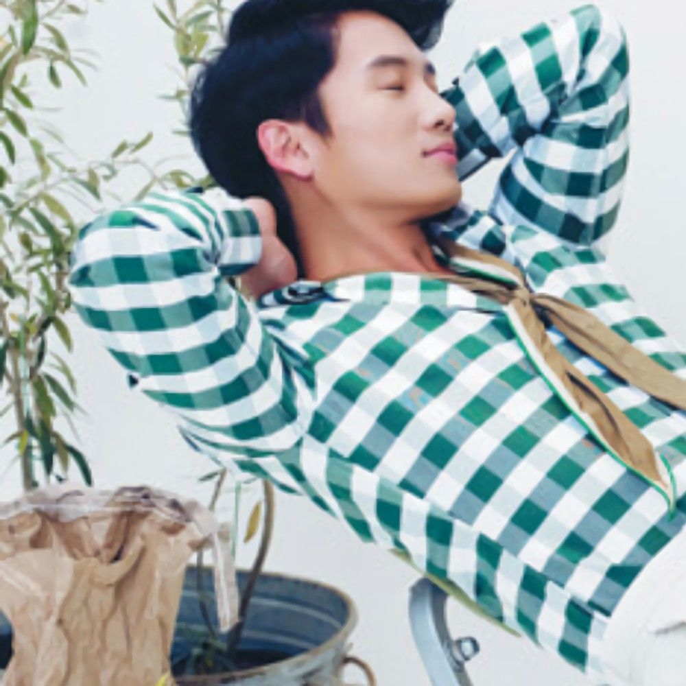 Recent activity shot of Ji Sung