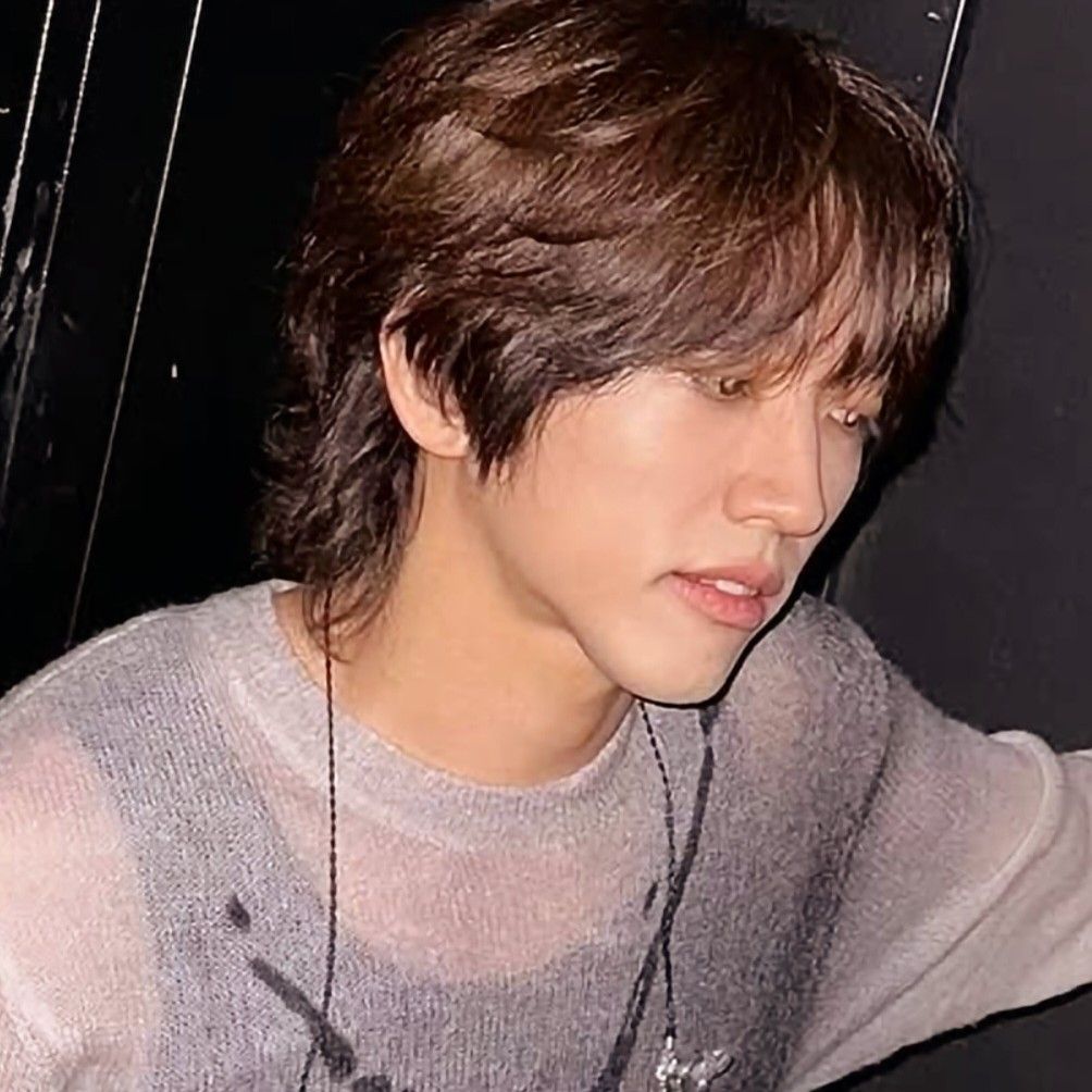 Recent activity shot of Lee Seungyoon