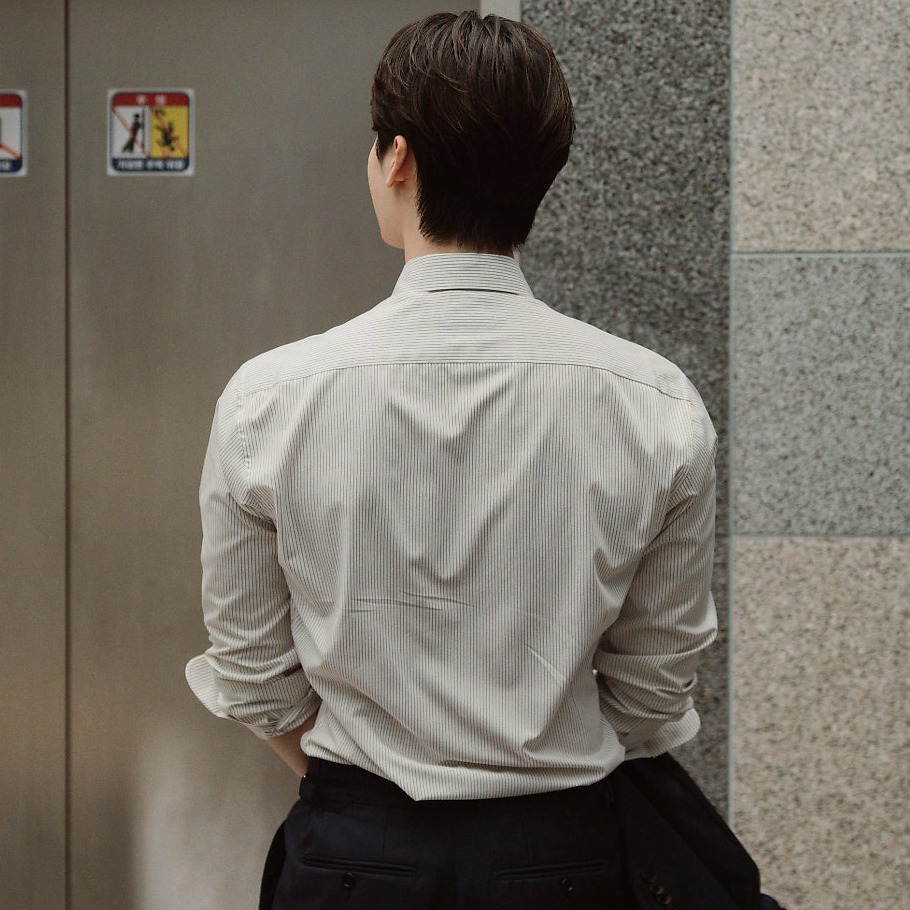 Recent activity shot of Lee Jongsuk