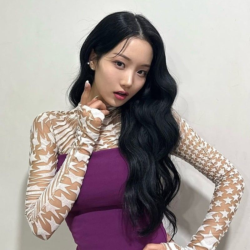 Behind-the-scenes cut of Kim Soyeon (2004)