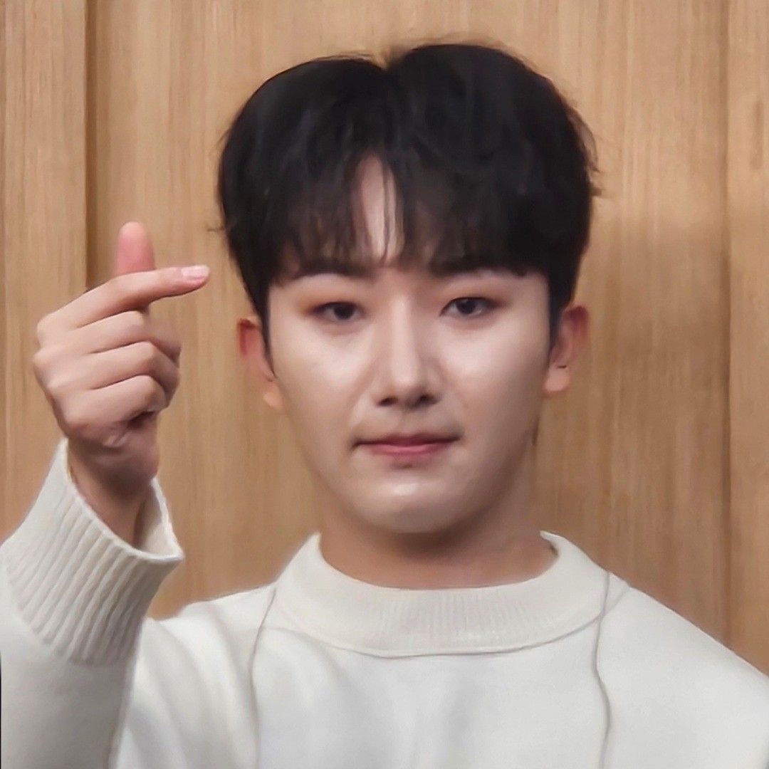 A moment captured by a fan of Nam Seungmin