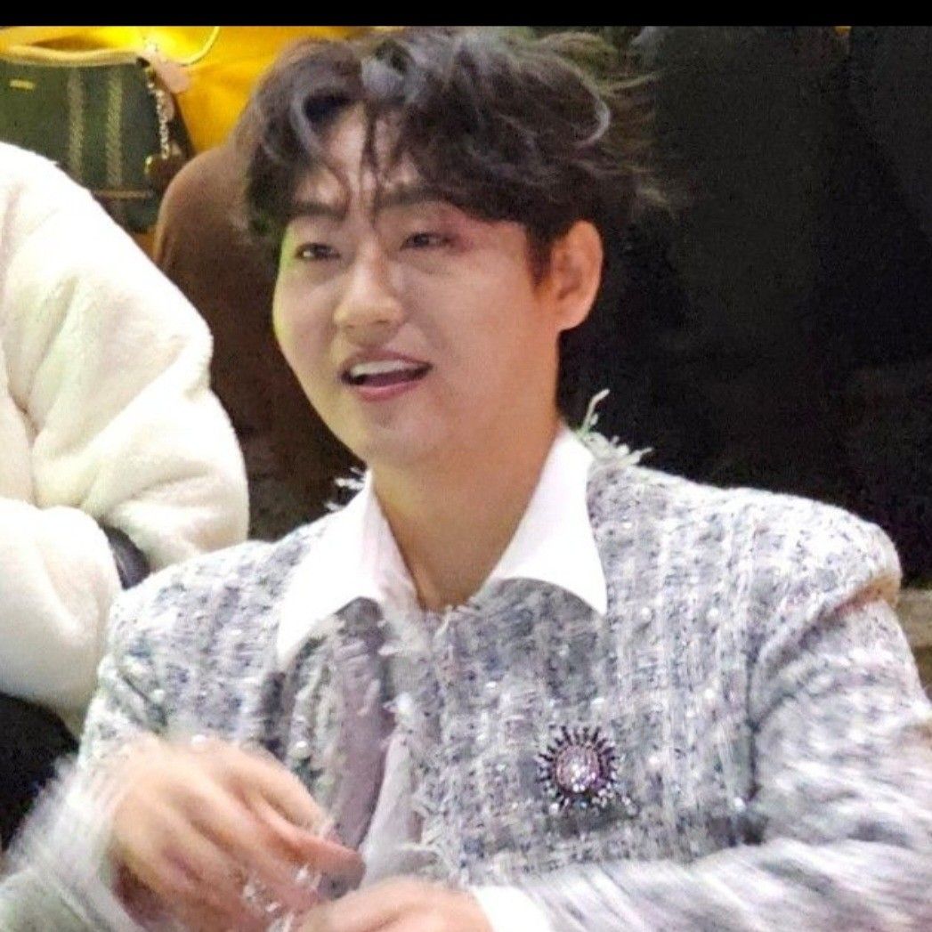 A moment captured by a fan of Min Soohyun