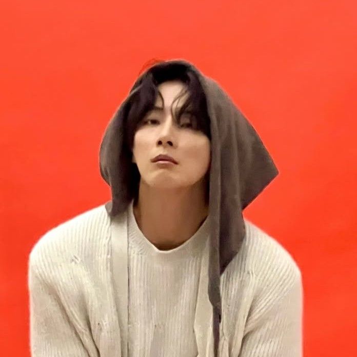 Recent activity shot of Yoon Shiyoon