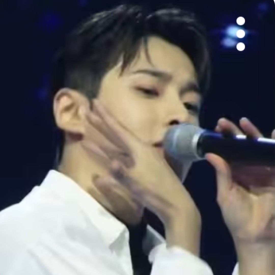 粉絲拍下的Seong Ri瞬間