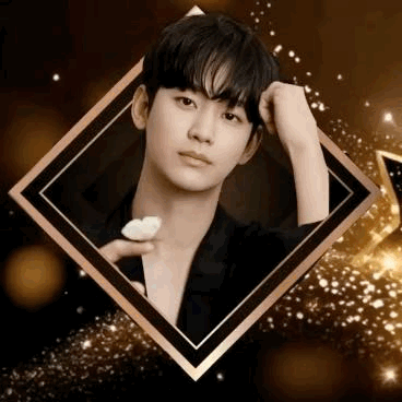 金秀贤的最新照片