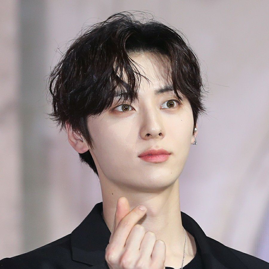 Recent activity shot of Hwang Minhyun