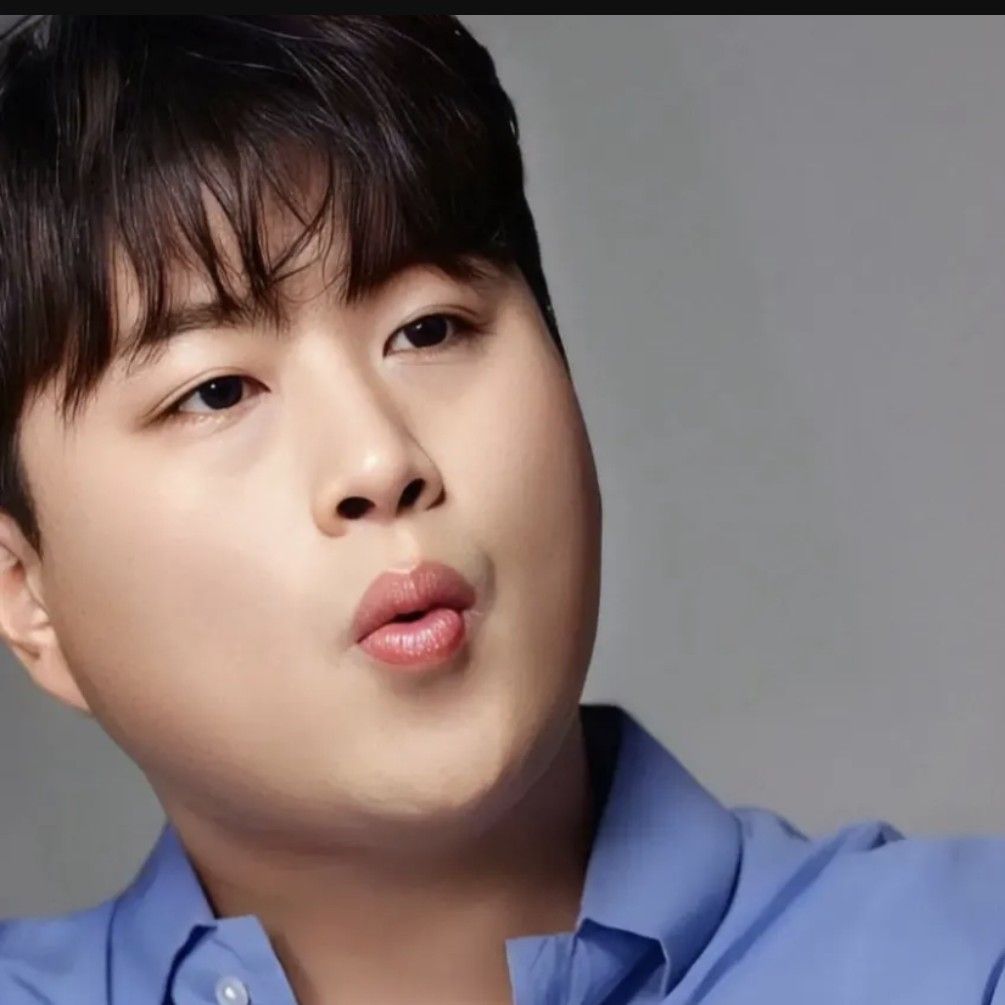 Foto kegiatan terbaru dari Kim Hojoong