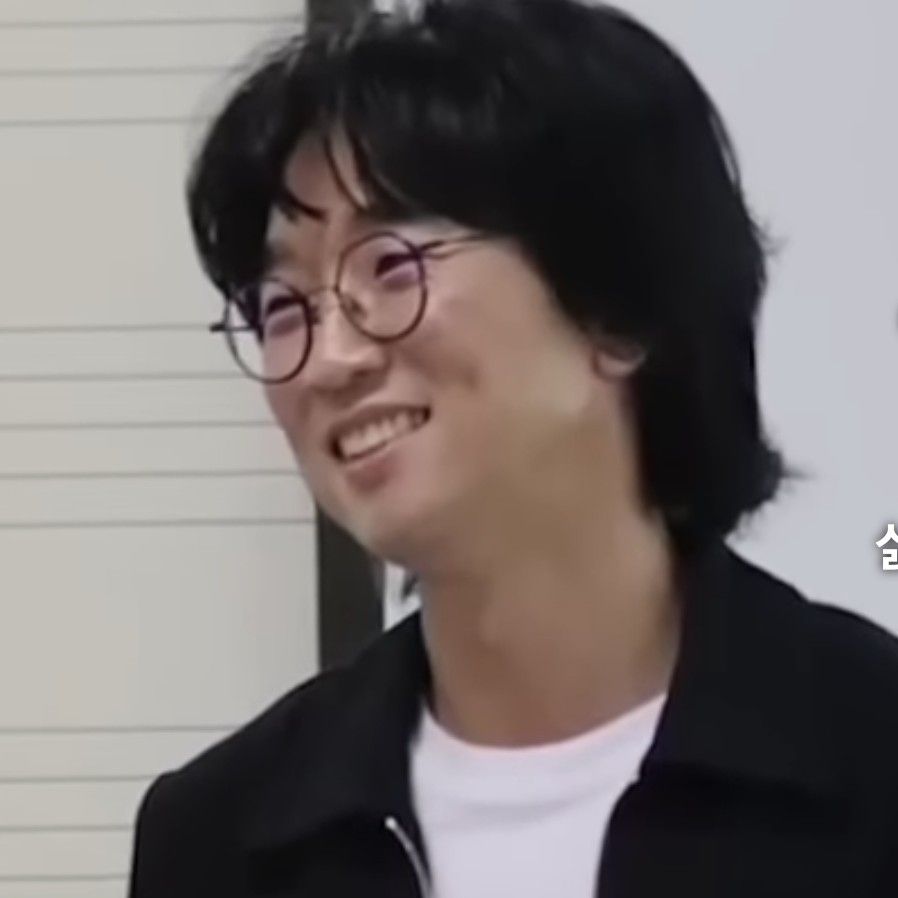 Behind-the-scenes cut of Bak Changgeun