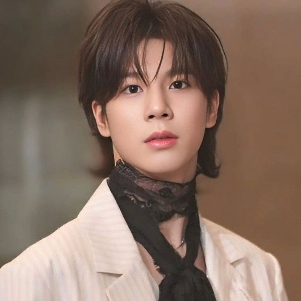 チョン・ドンウォンの最近の活動ショット