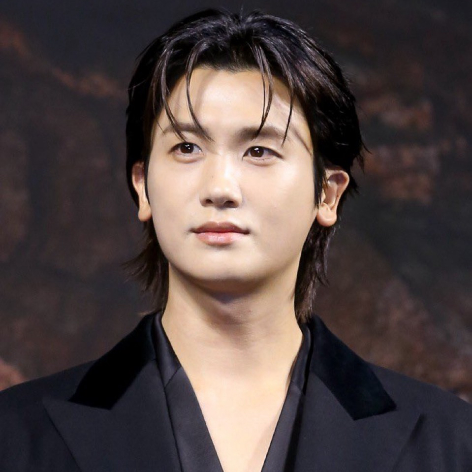 Recent activity shot of Park Hyungsik